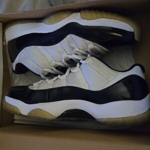 Jordan XI Concord Low
